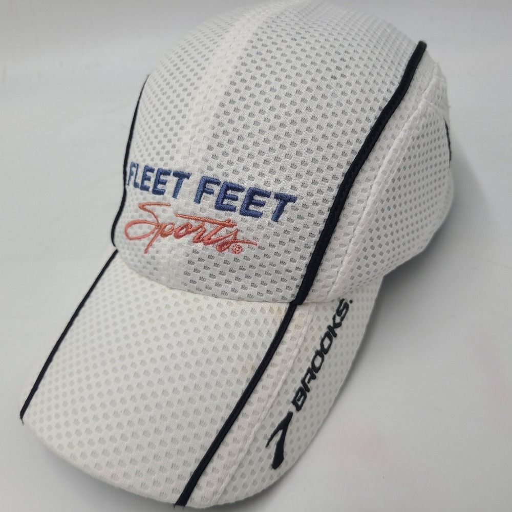 Brooks Hat Adjustable 4 Panel White Fleet Feet Sports Jersey Mesh Running Men